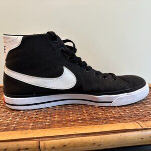 Men's Nike Court Legacy Canvas Mid Canvas Black/White size 12 great condition!